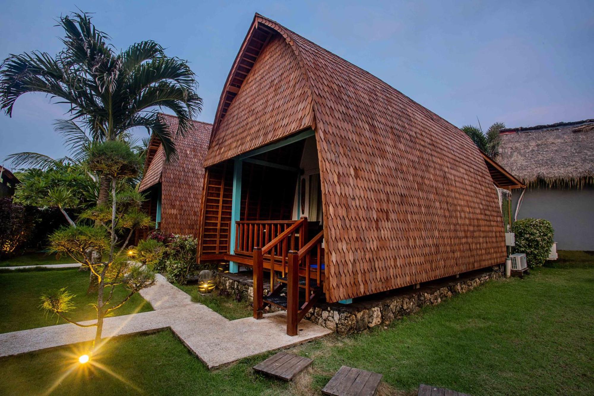Water Blow Huts Нуса-Лембонган Екстер'єр фото